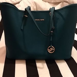 Jet Set Saffiano Leather Carryall Tote